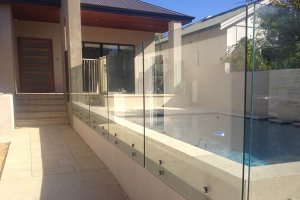 Top 5 Reasons to Choose Glass Pool Fencing in 2021